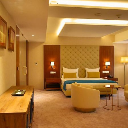 Bravia Hotel ニアメ エクステリア 写真