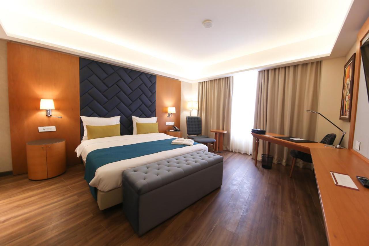 Bravia Hotel ニアメ エクステリア 写真